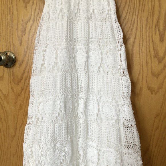 Stunning Irish Made White Crocheted Dress - Picture 3 of 6